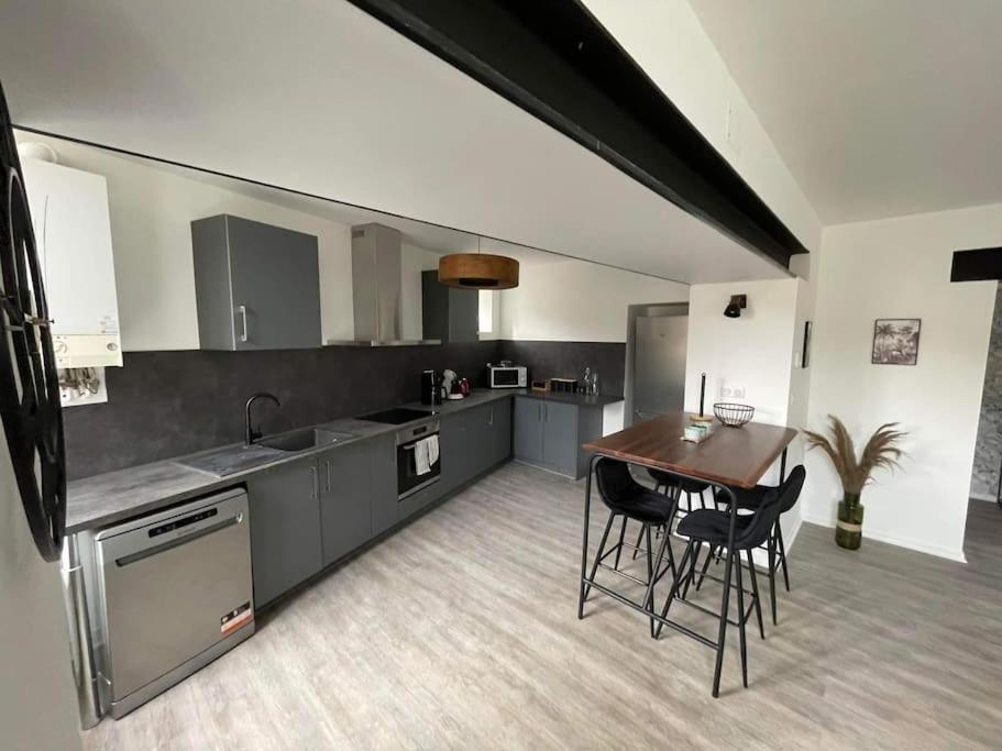 Appartement Jungle- Hypercentre -Charleville Εξωτερικό φωτογραφία